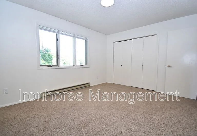 811 W Villard St #63 — Photo 6