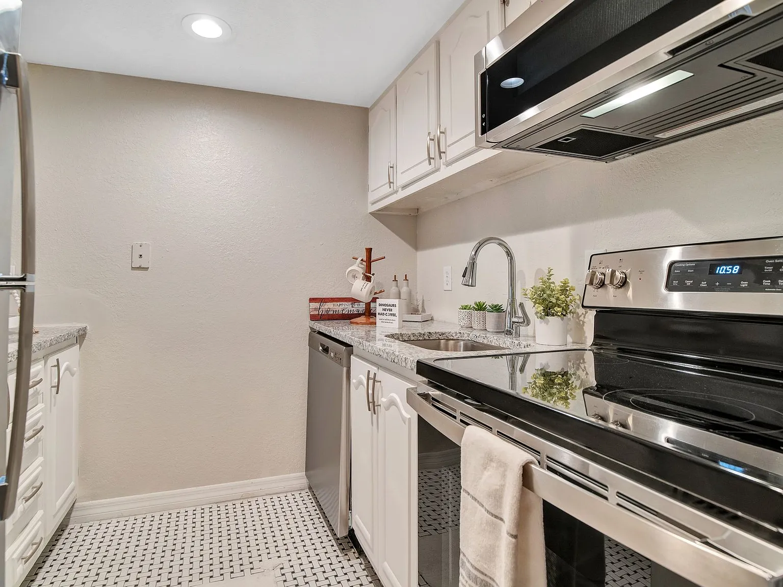 The Garden Apartments | 1 & 2 Bedroom Apartments in Orlando, FL — Photo 1