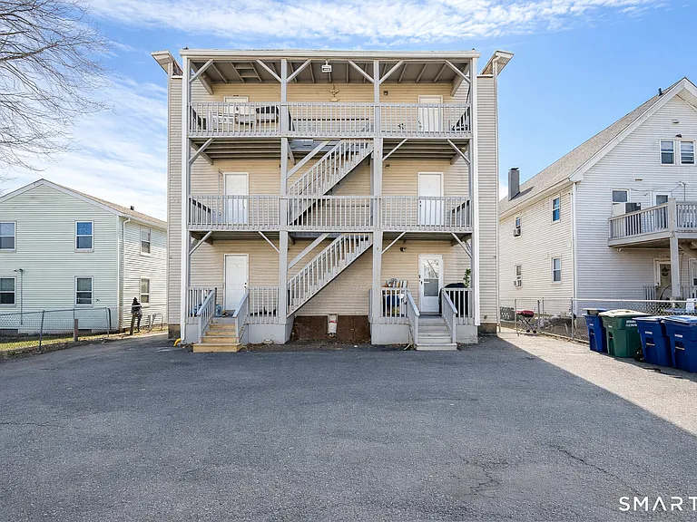 1132 Hancock Ave #2 — Photo 4