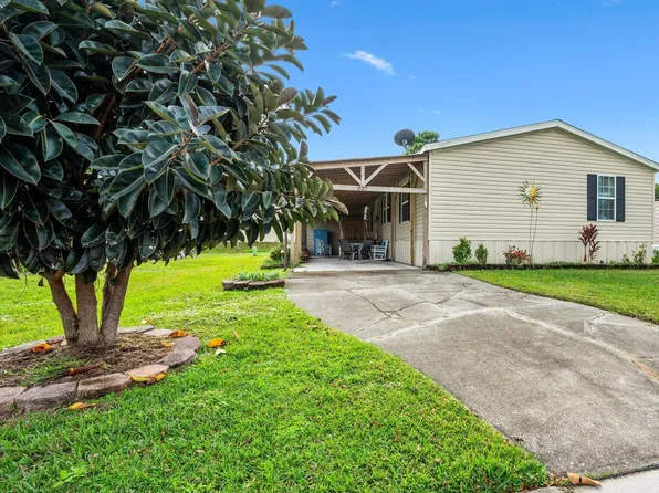 327 San Mateo Blvd, Titusville, FL 32780