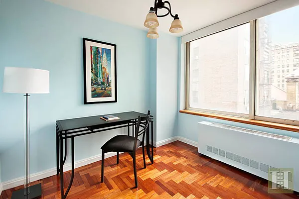 Rented by Halstead Real Estate | media 28