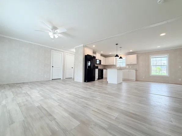 4000 E 134th St #1001, Chicago, IL 60633