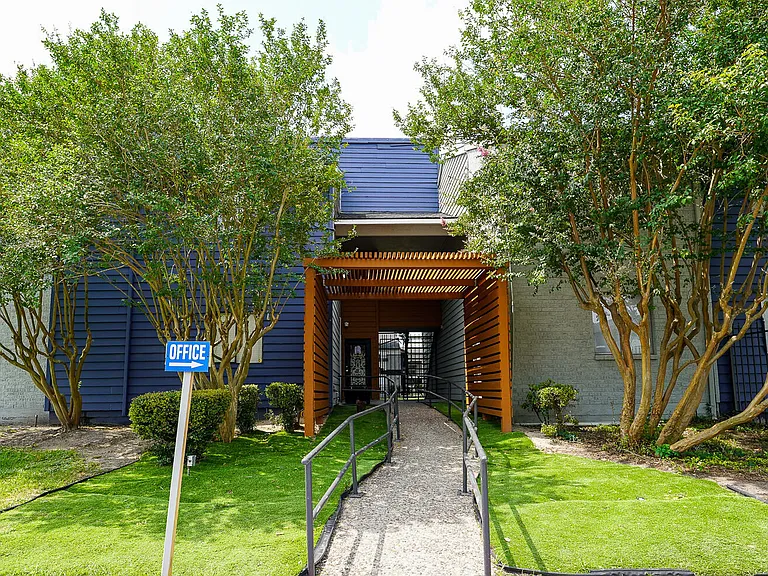 Trenton Place — Photo 42