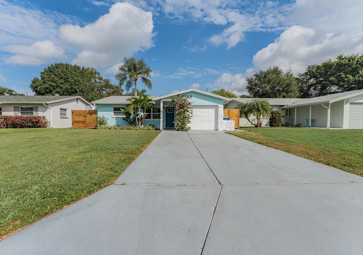 2 bed, 1237 sqft, $3,300 — Photo 3