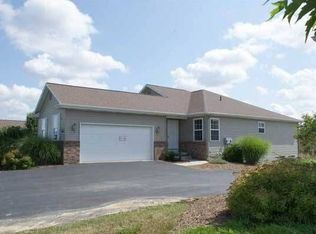 312 Barrington Cir, Lansing, MI 48917