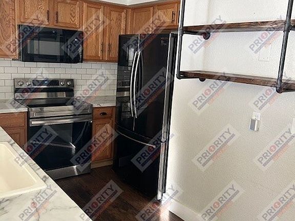 4th image of 3502 Triton Ave