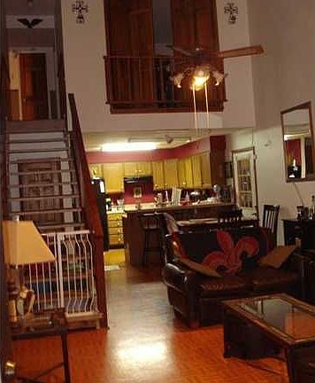 5th image of 204 Denier Dr