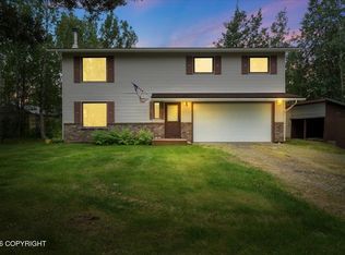 13914 W Sunrise Dr, Big Lake, AK 99623