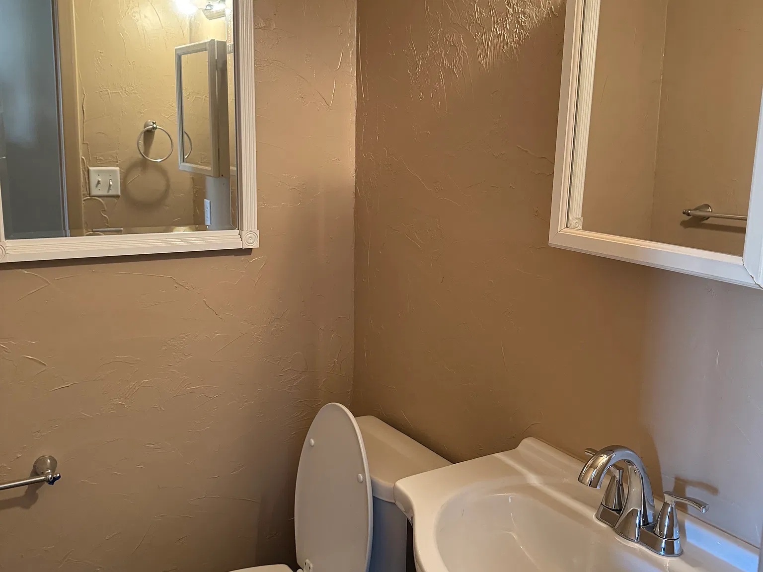 3 bed, 1.5 bath, 1080 sqft, $1,750 — Photo 4