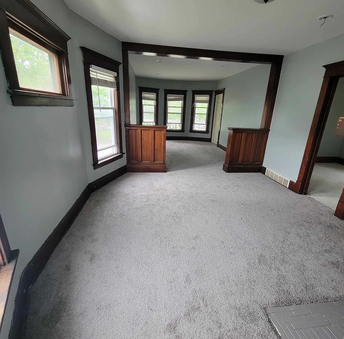 121 Indian Church Rd — Photo 3