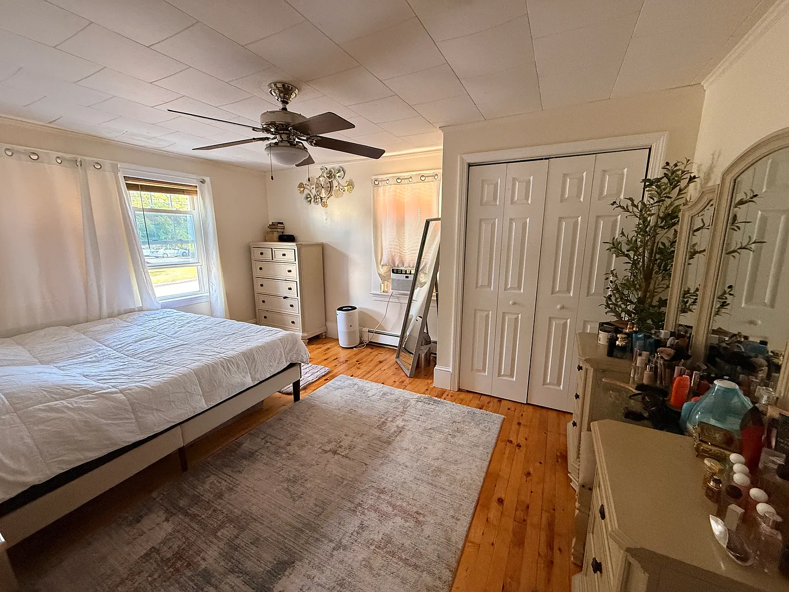 3 bed, $2,700 — Photo 4