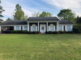 1707 N 3rd St, Lanett, AL