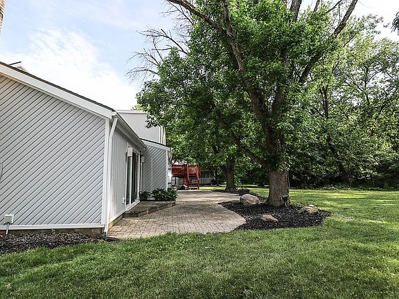3rd image of 6511 Foursome Ln
