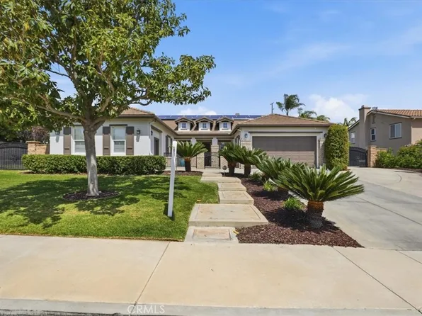 1125 Pamplona Dr, Riverside, CA 92508