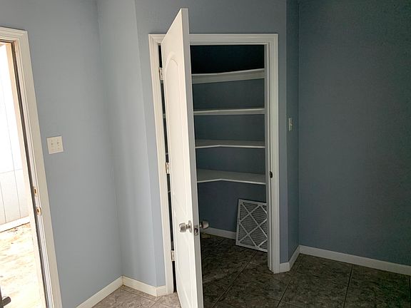 5th image of 6105 Fort Worth Ave #2