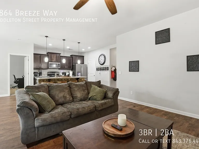 4864 Breeze Way — Photo 10
