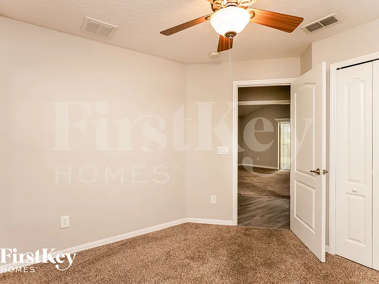 1521 Clapton Dr — Photo 12