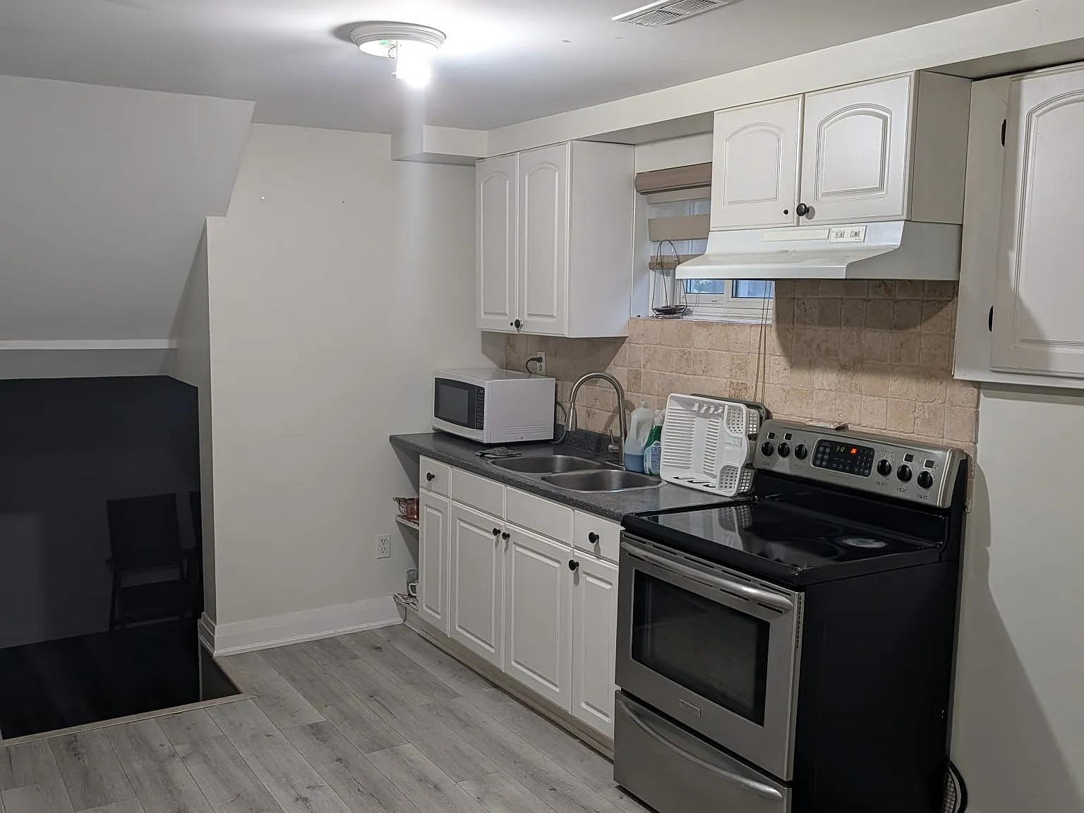 2 bed, $1,800 — Photo 2
