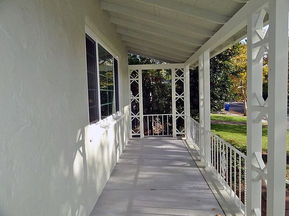 2nd image of 663 N Santa Cruz Ave
