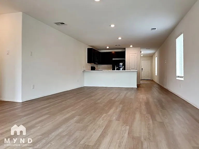 26815 Wilderye Cove Ln — Photo 4