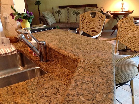 Counter bar with chairs