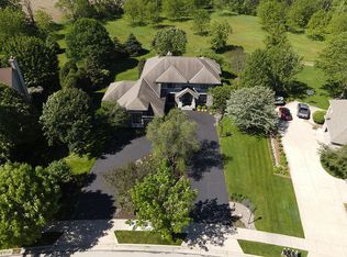1812 Tallgrass Cir, Waukesha, WI 53188