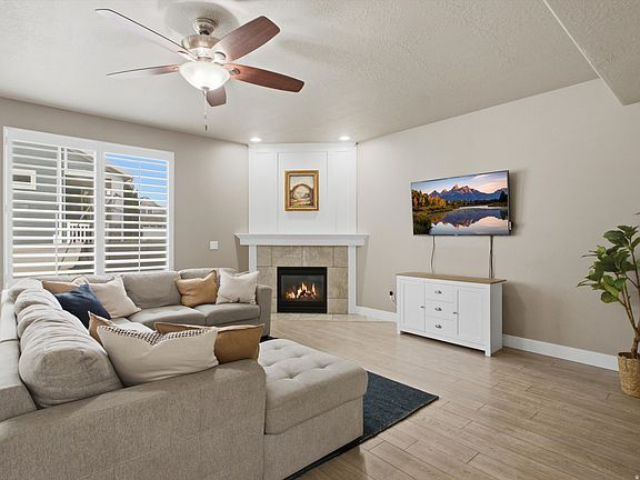 3rd image of 3827 W Coastal Dune Dr