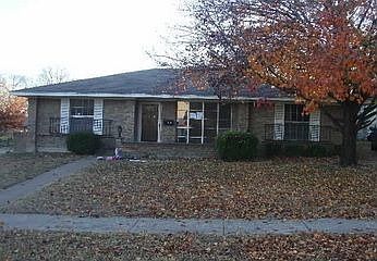1st image of 446 Bella St