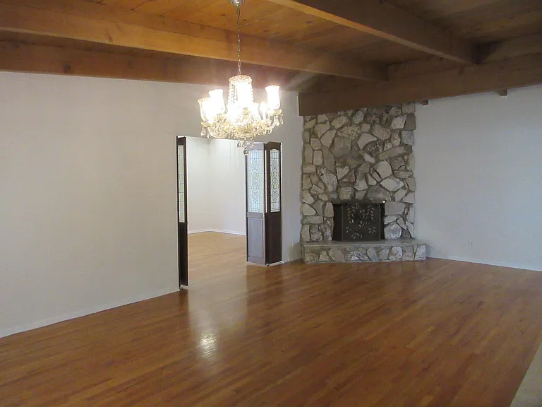 13235 Cumpston St — Photo 3