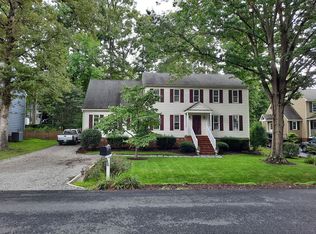 635 Glenmeadow Rd, Midlothian, VA 23114