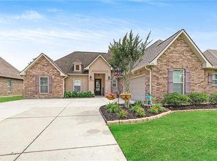 221 Mack Ln, Madisonville, LA 70447