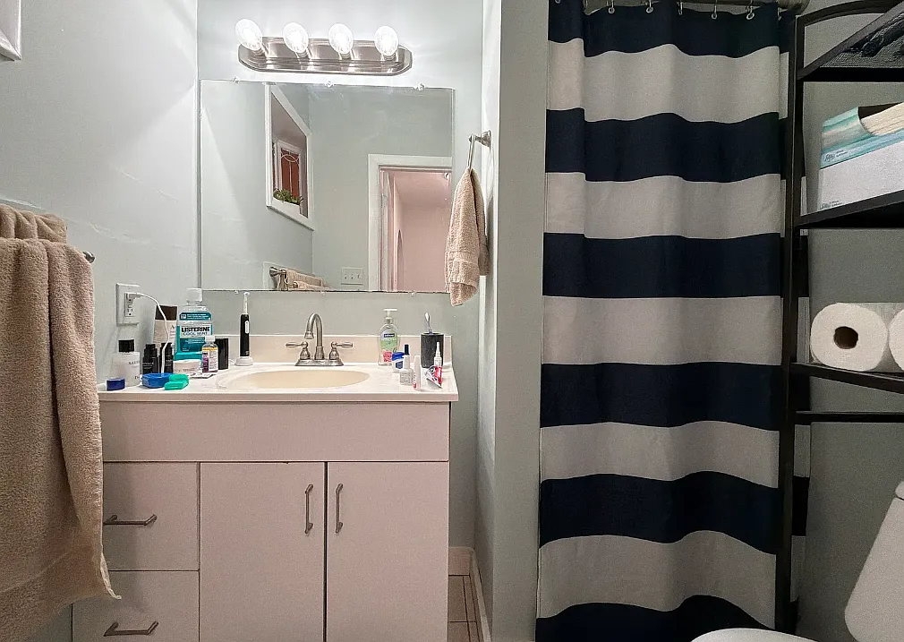 Studio, $2,450 — Photo 4