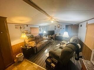 5th image of 632 Folkerth Ave Trailer 12
