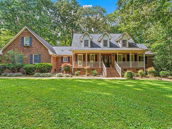 3rd image of 1502 Charleigh Ct