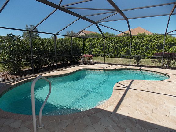 3rd image of 1289 N Hunt Club Dr