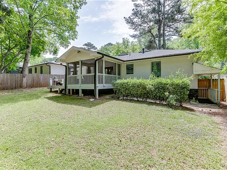 1858 Longdale Dr — Photo 34
