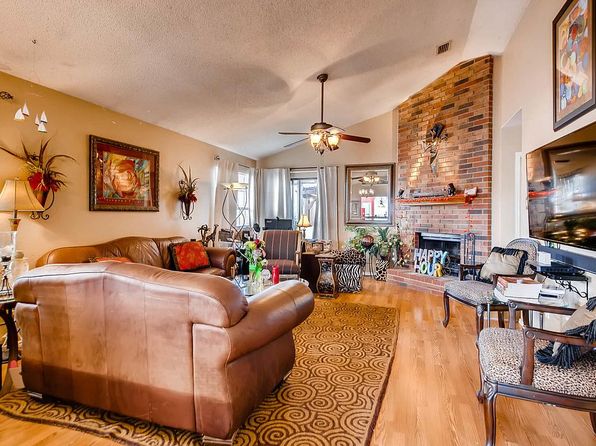 1422 Mockingbird Dr