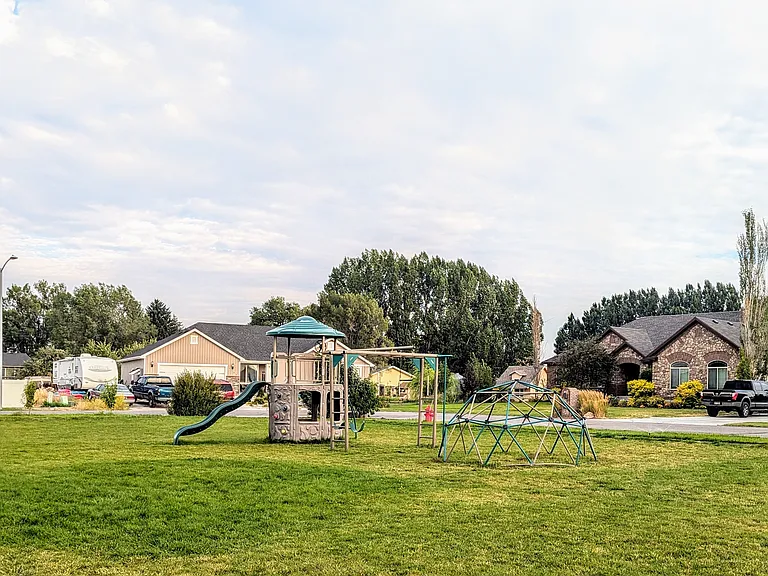 1118 Coyote Willow Way #B — Photo 25