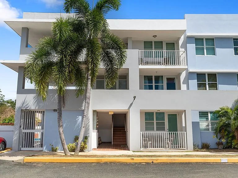 CONDO COCONUT COURT 101 — Photo 18