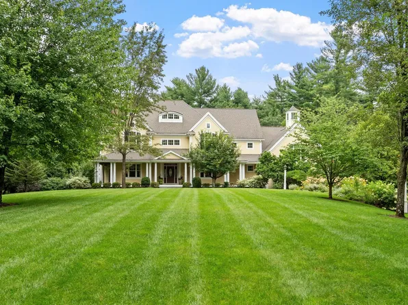 47 Hart Farm Rd, Carlisle, MA 01741