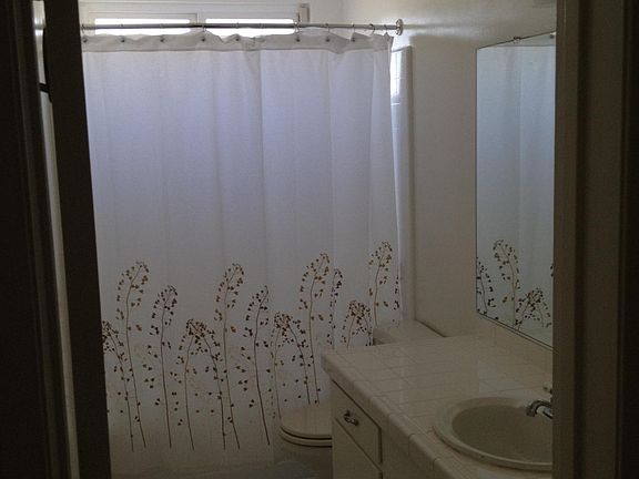 Full Bathroom upstairs