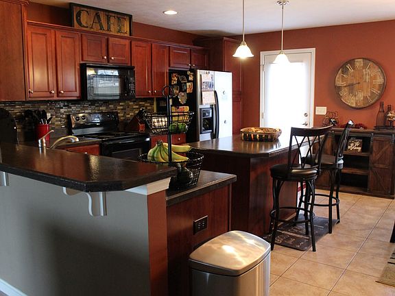 4th image of 3822 Canyon Rock Ct
