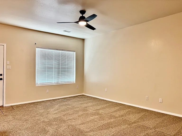3067 Southern RR - B — Photo 12