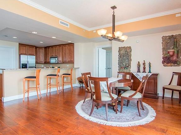 4th image of 450 Knights Run Ave Unit 604
