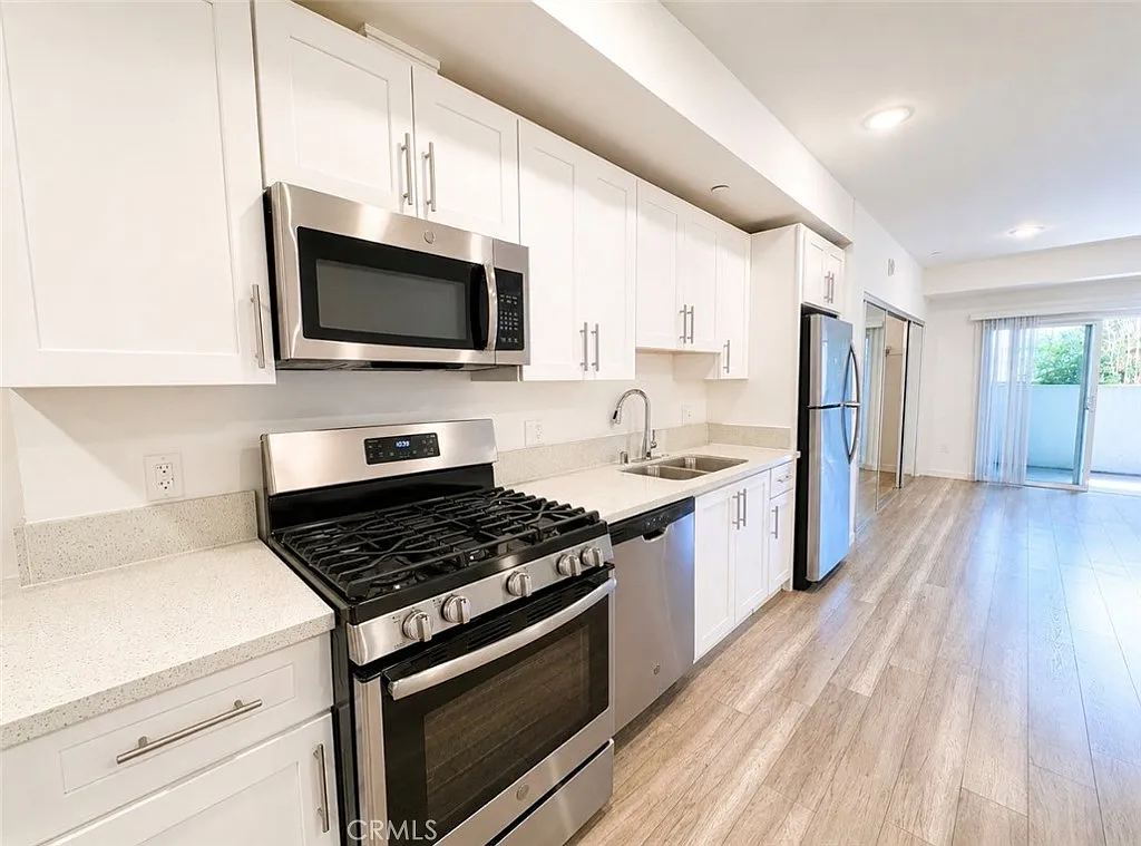 Studio, 509 sqft, $1,850 — Photo 1