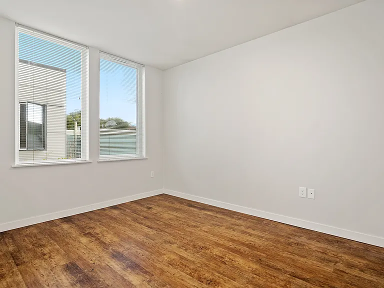 4111 Stone Way N — Photo 21