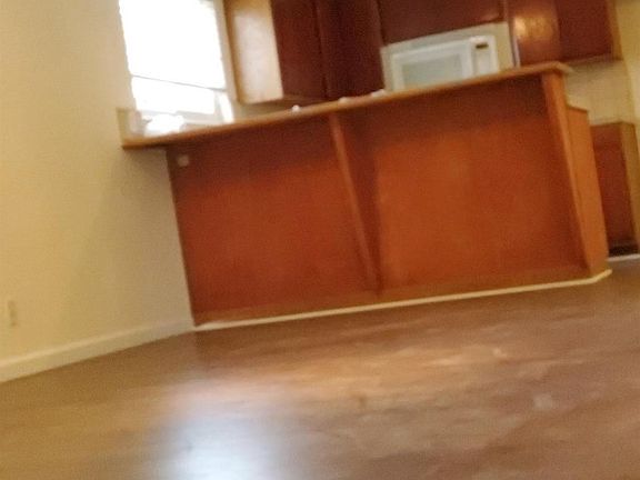 4th image of 6779 Bodine Cir