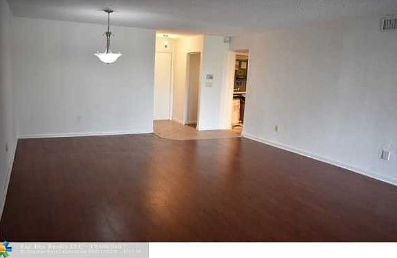 Home For Sale In Lakes of Newport