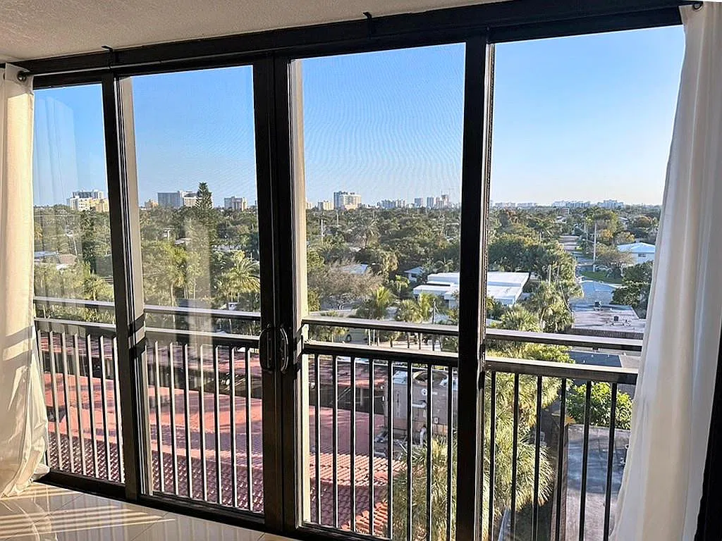 2 bed, 1.0 bath, 1080 sqft, $2,900 — Photo 4