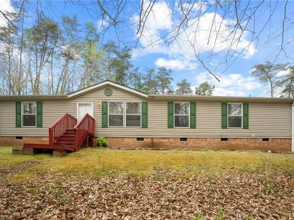 3049 Hauser Rd, East Bend, NC 27018